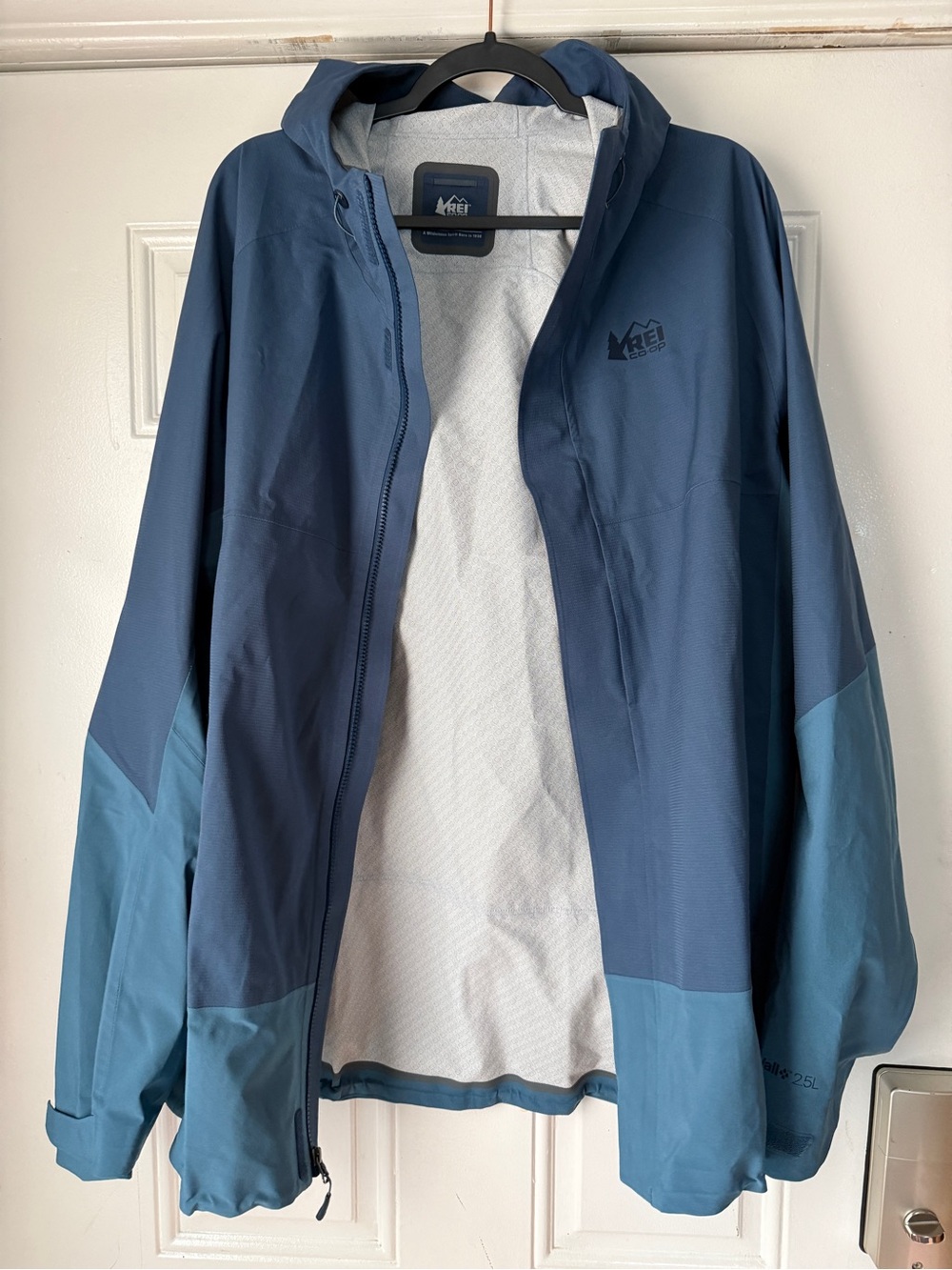 REI Men's Raincoat Jacket in Navy Blue